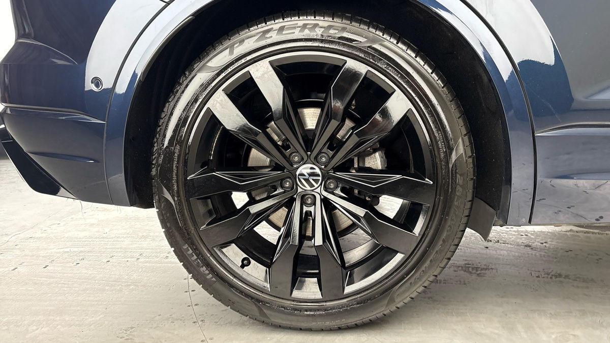 Volkswagen Touareg Image 10