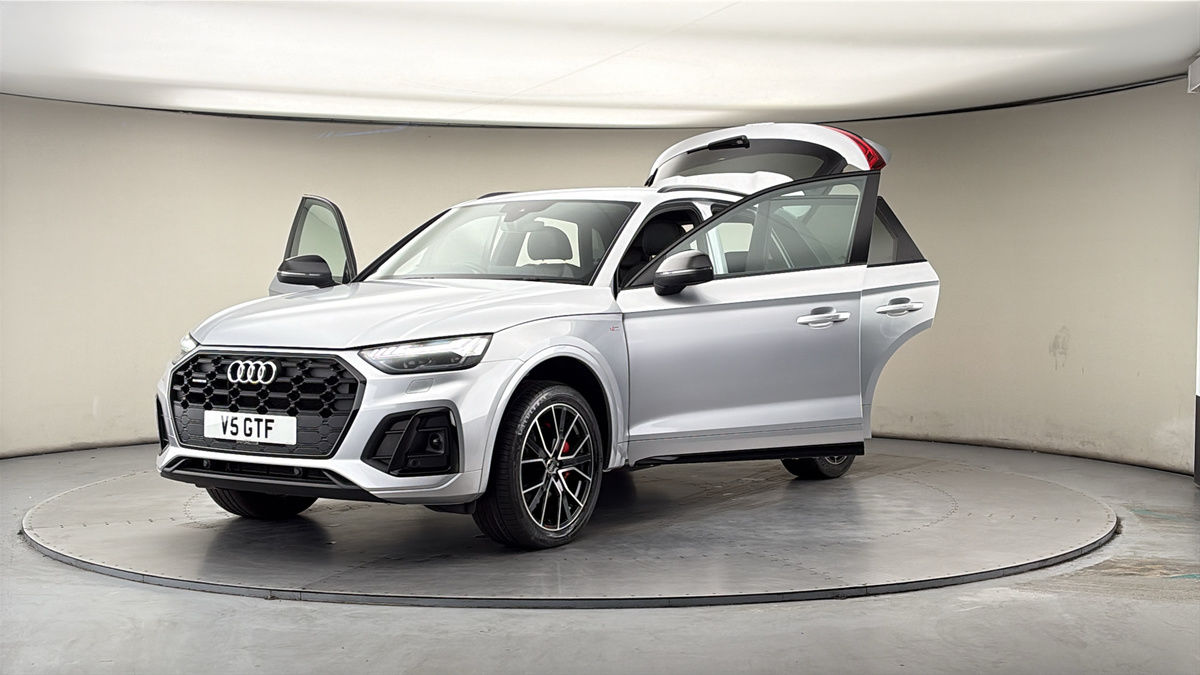More views of Audi Q5