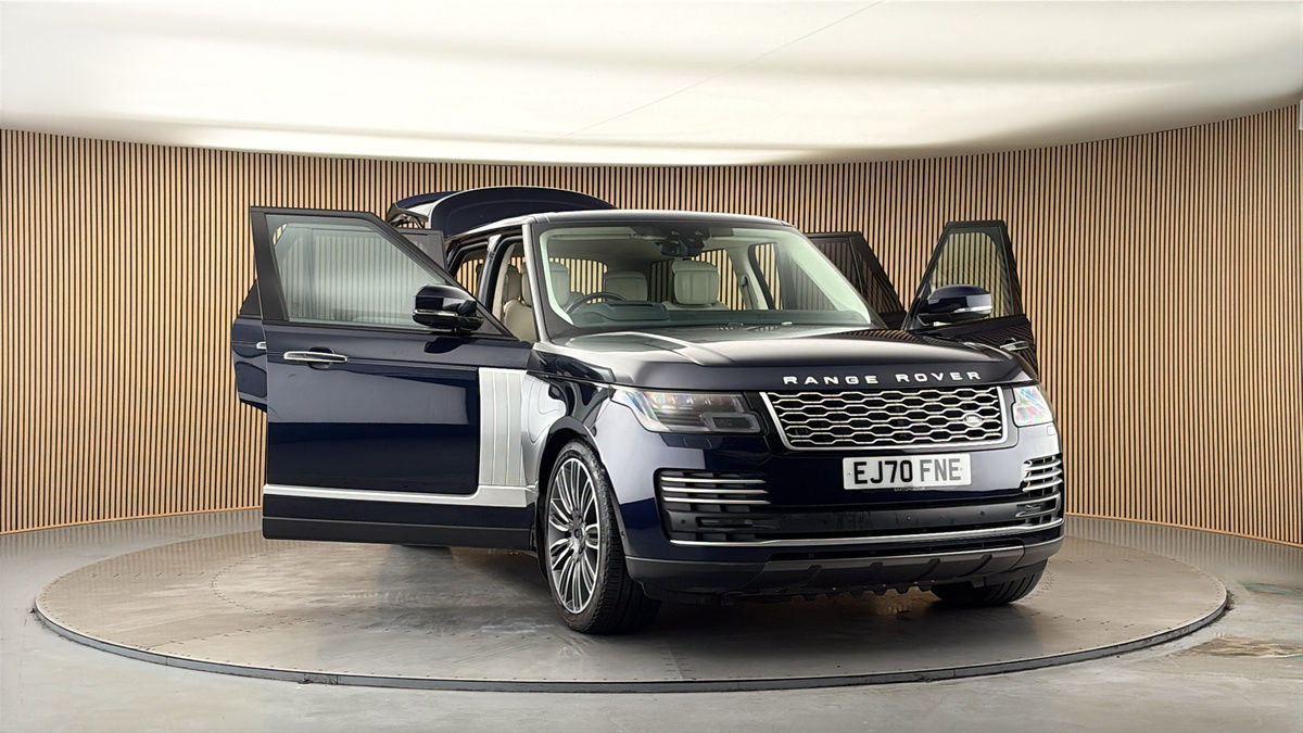 More views of Land Rover Range Rover