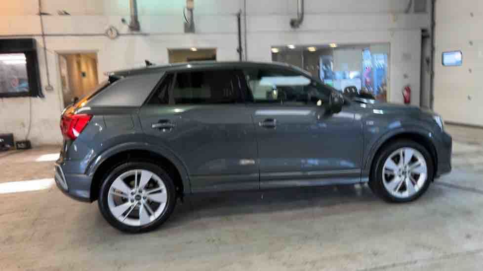 More views of Audi Q2