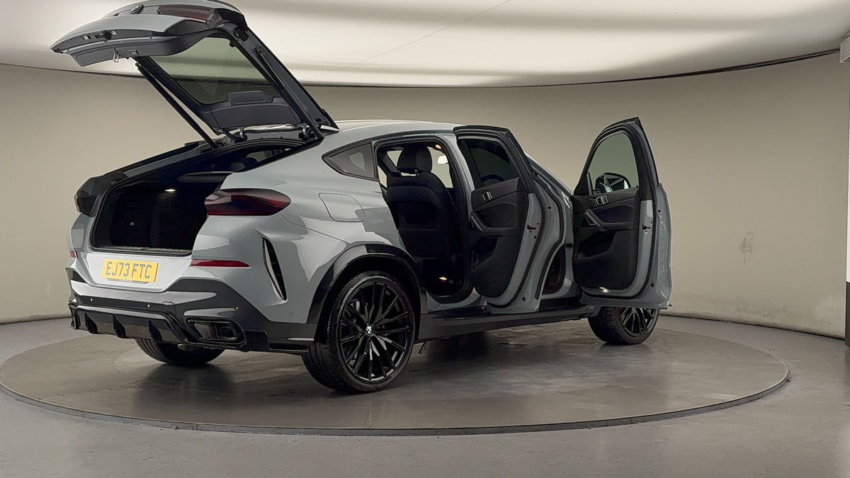 More views of BMW X6