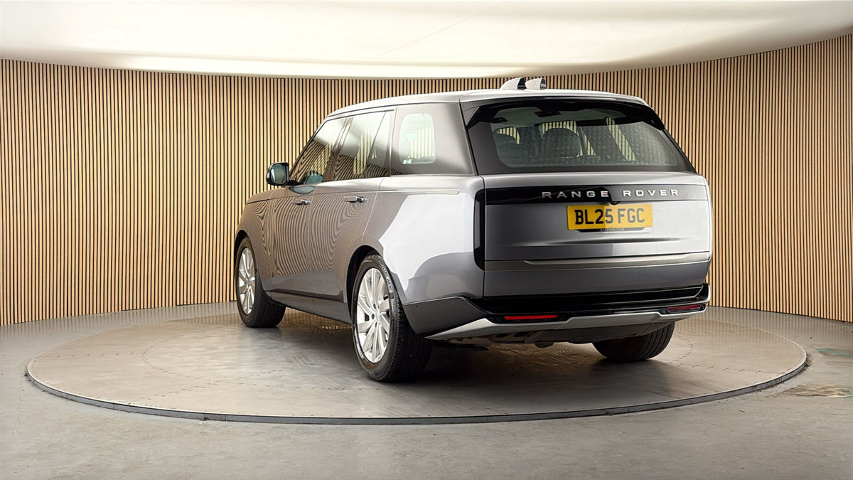 More views of Land Rover Range Rover