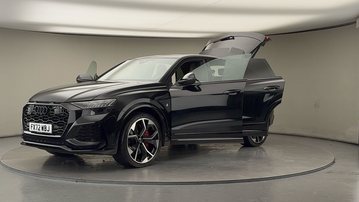 More views of Audi RSQ8