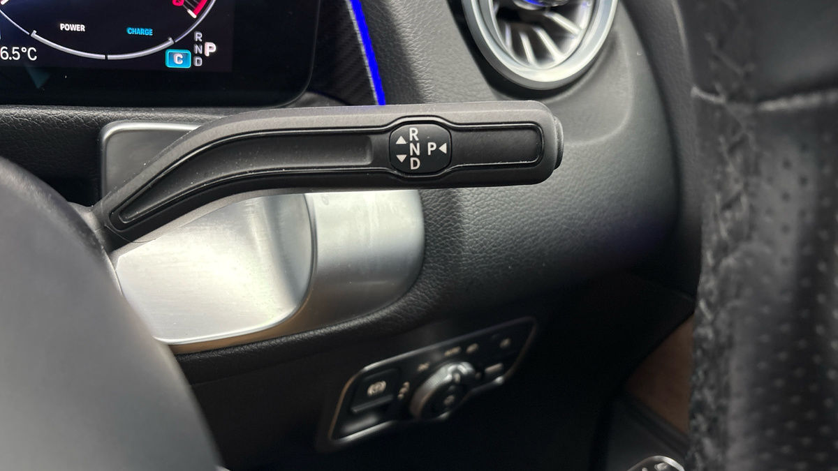 Mercedes-Benz GLB Image 6