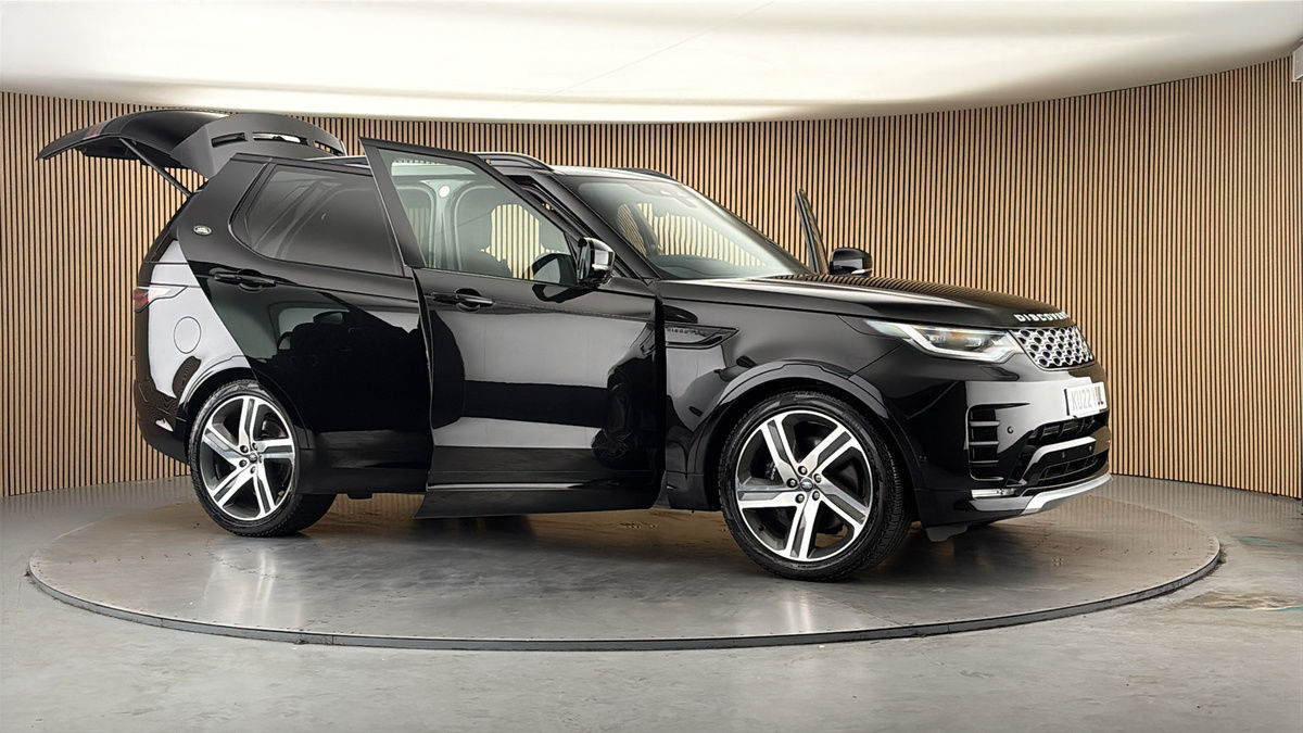 More views of Land Rover Discovery