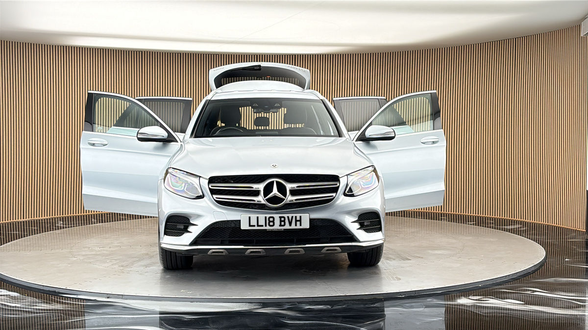 More views of Mercedes-Benz GLC
