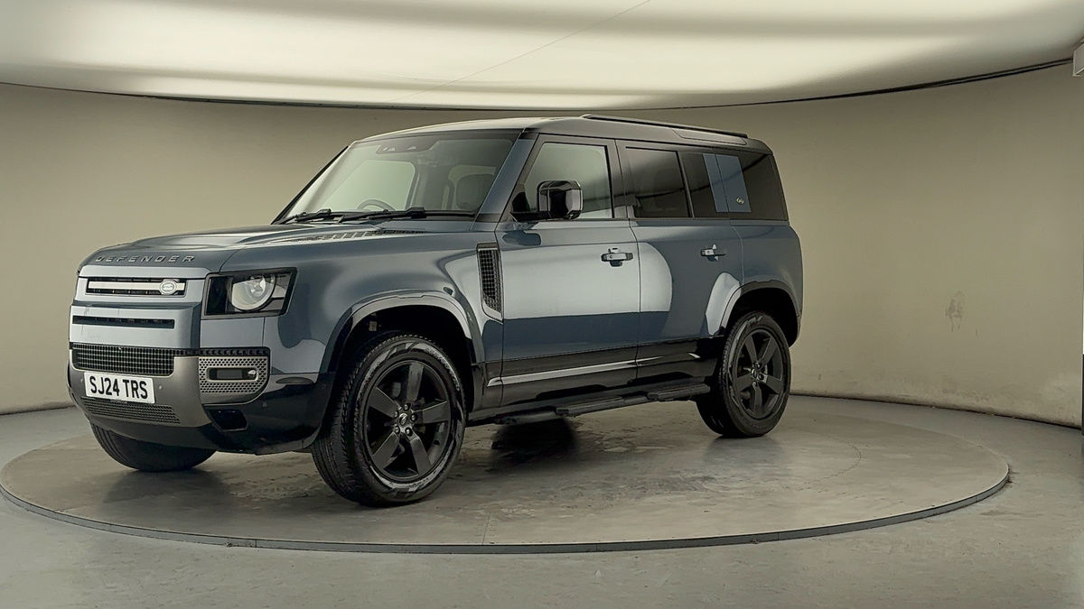 Land Rover Defender 110 Image 20