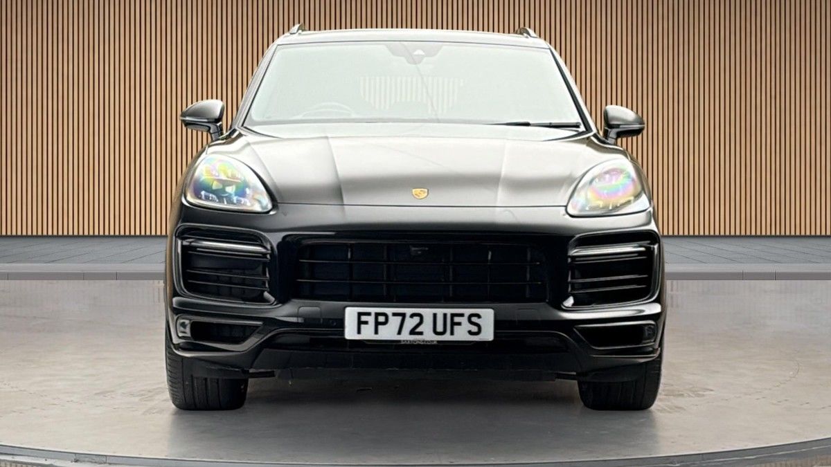 Porsche Cayenne Image 3