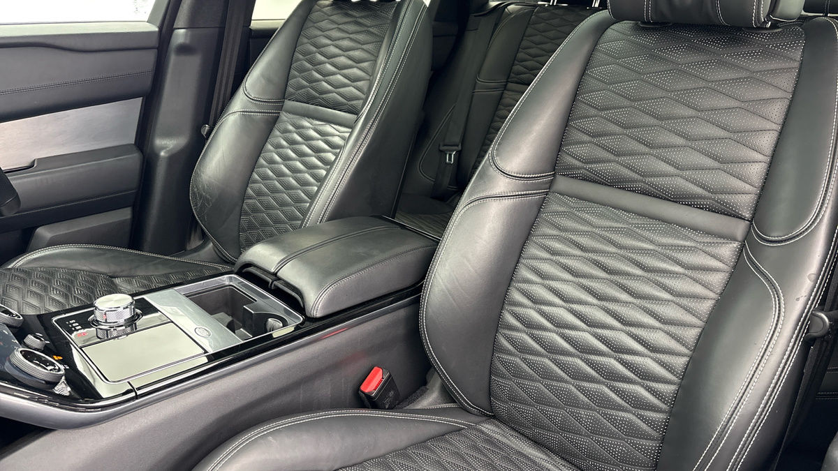 Land Rover Range Rover Velar Image 7
