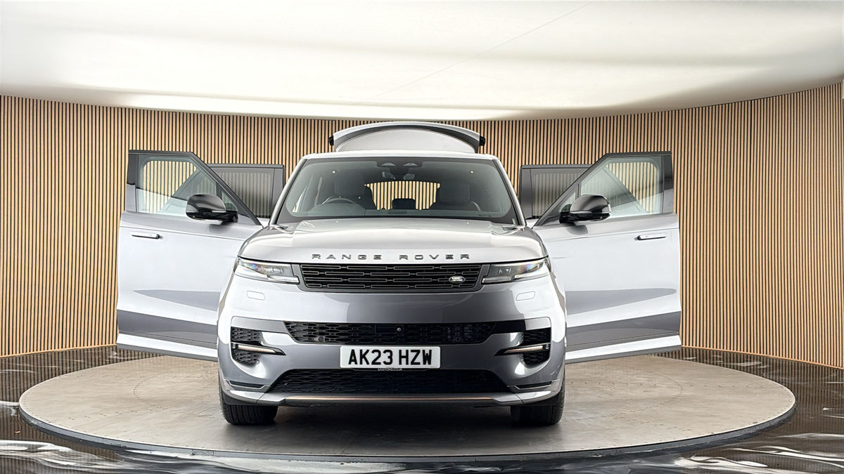 More views of Land Rover Range Rover Sport