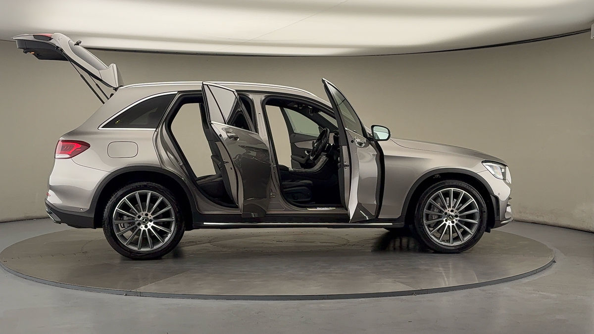 More views of Mercedes-Benz GLC