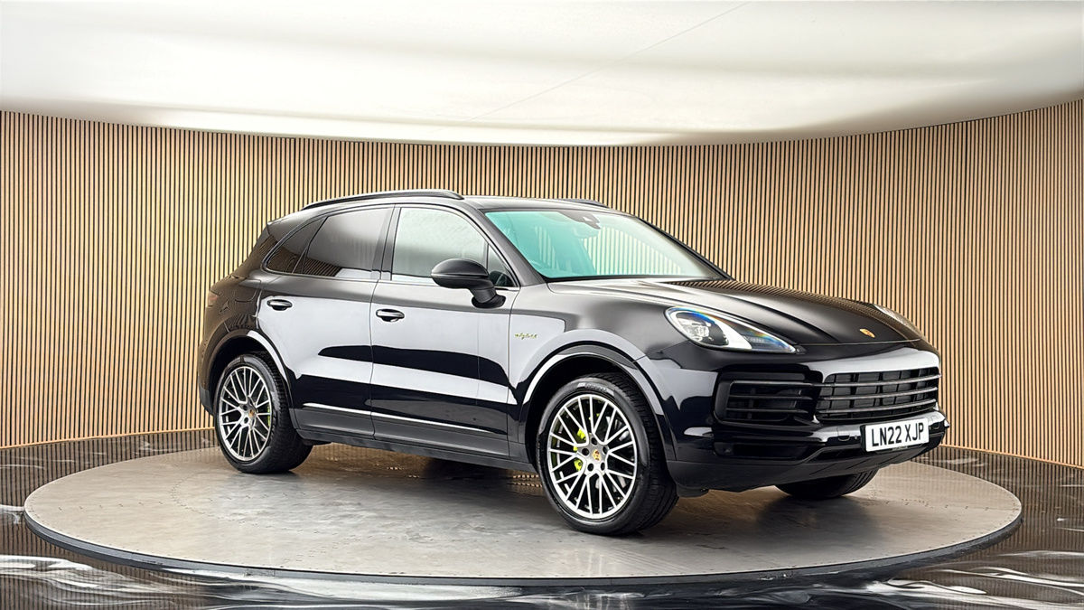 More views of Porsche Cayenne