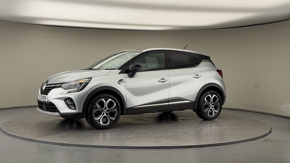 More views of Renault CAPTUR