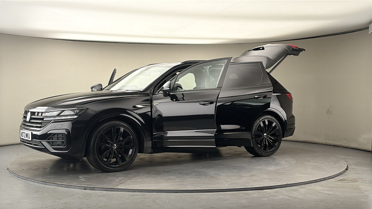 More views of Volkswagen Touareg