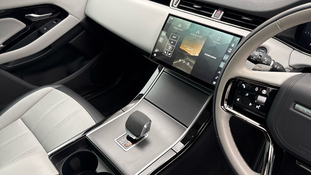 Land Rover Range Rover Evoque Image 18