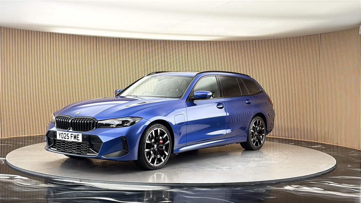 BMW 3 Series Image 20