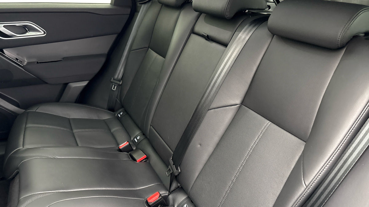 Land Rover Range Rover Velar Image 8