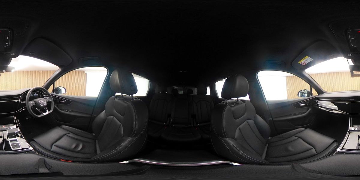More views of Audi Q7