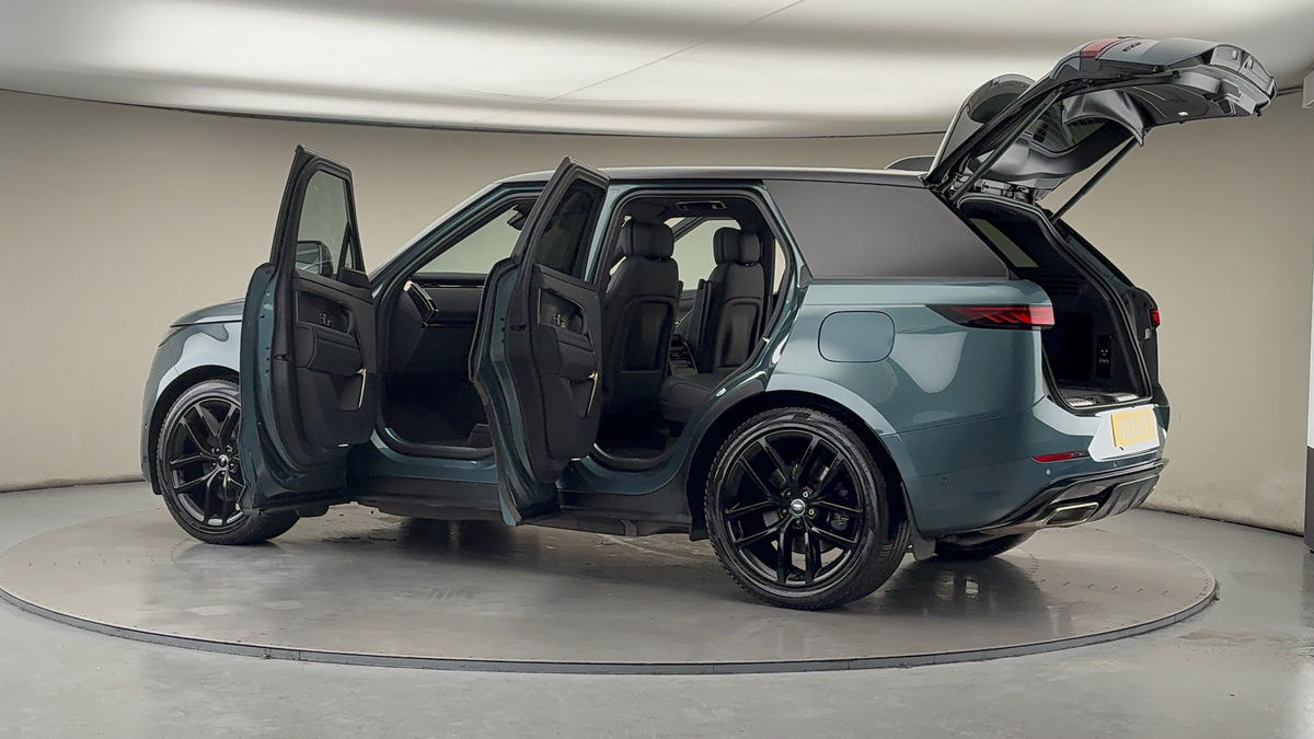 More views of Land Rover Range Rover Sport