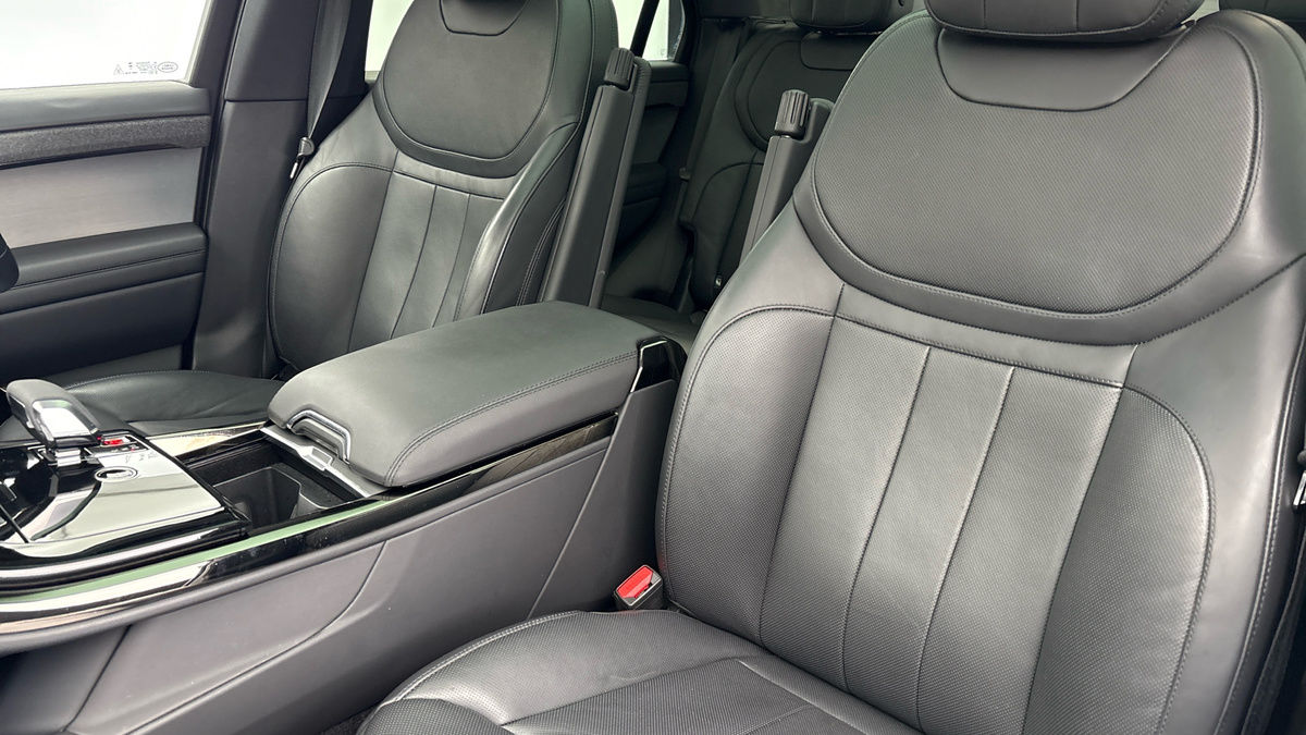 Land Rover Range Rover Sport Image 7