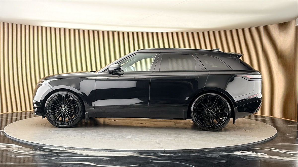More views of Land Rover Range Rover Velar