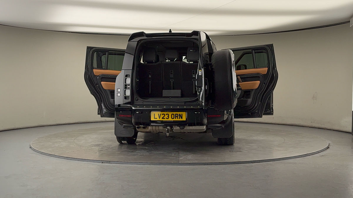 More views of Land Rover Defender 130