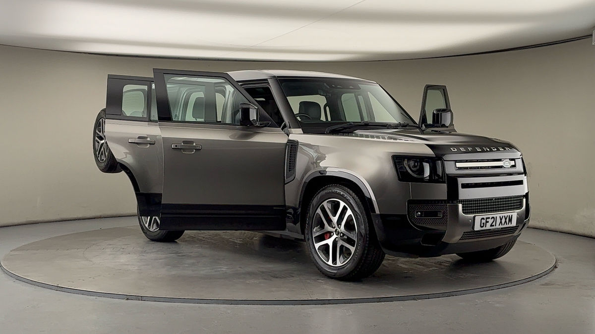 More views of Land Rover Defender 110