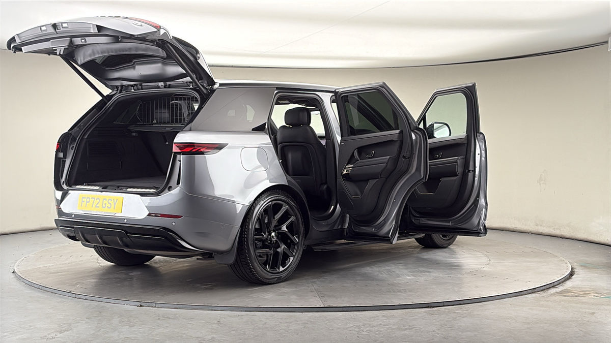 More views of Land Rover Range Rover Sport