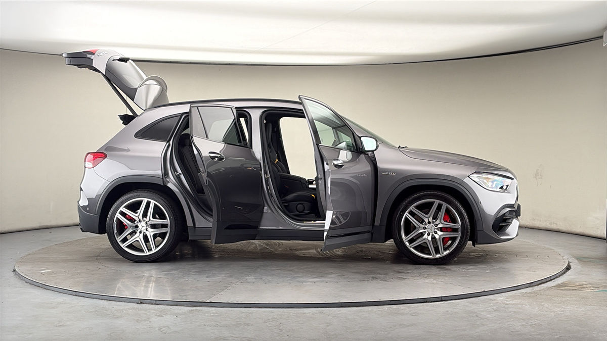 More views of Mercedes-Benz GLA