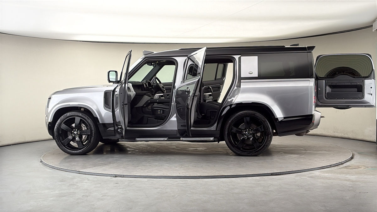 More views of Land Rover Defender 130