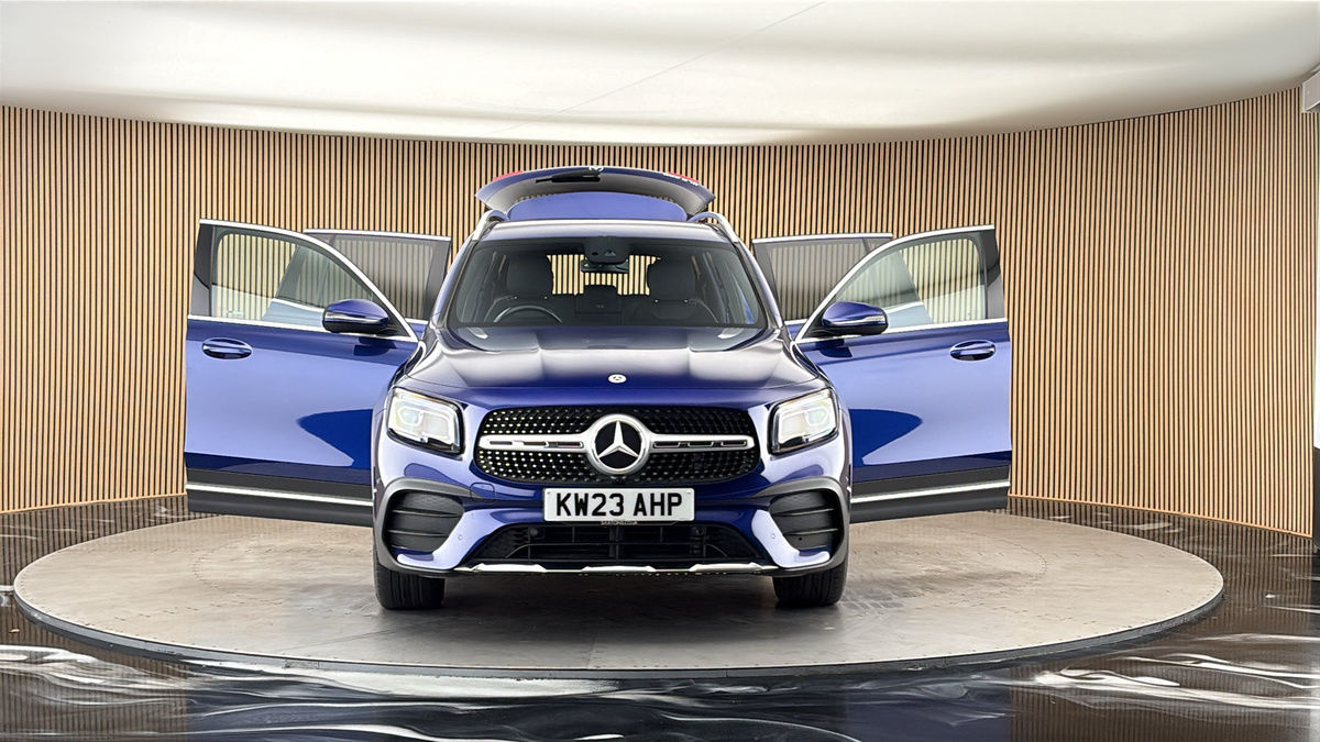 More views of Mercedes-Benz GLB