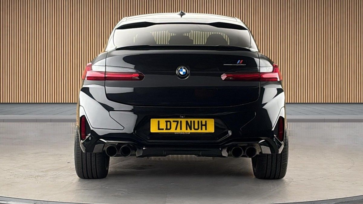 More views of BMW X4 M