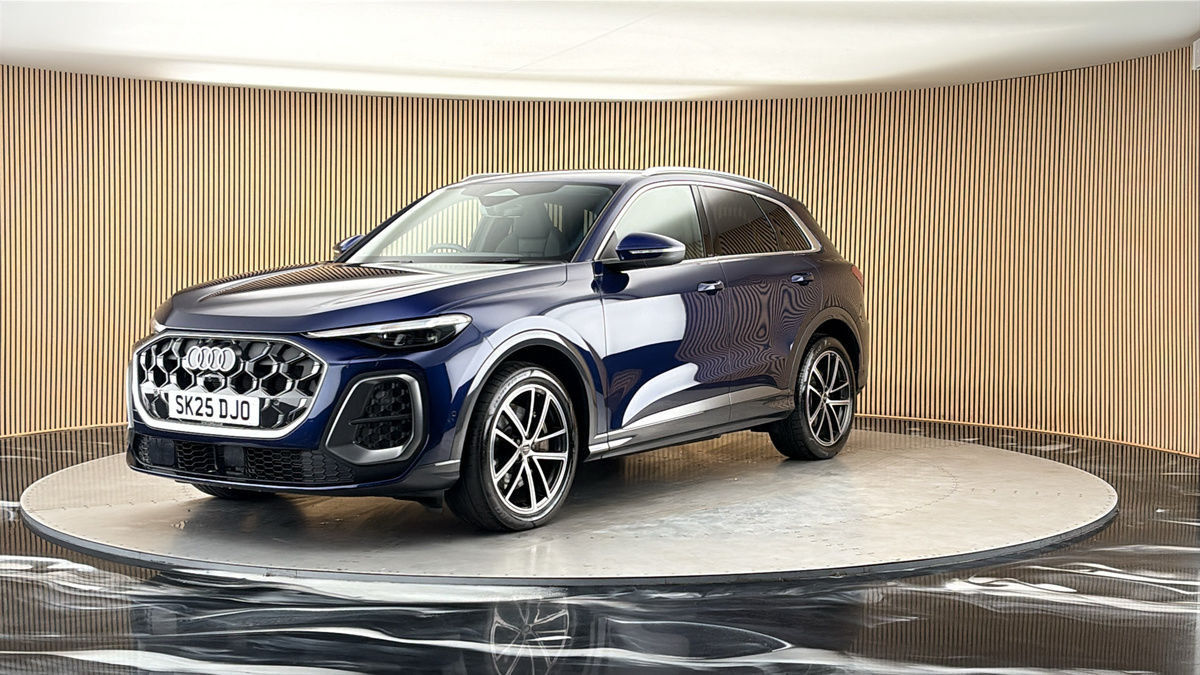 More views of Audi Q5