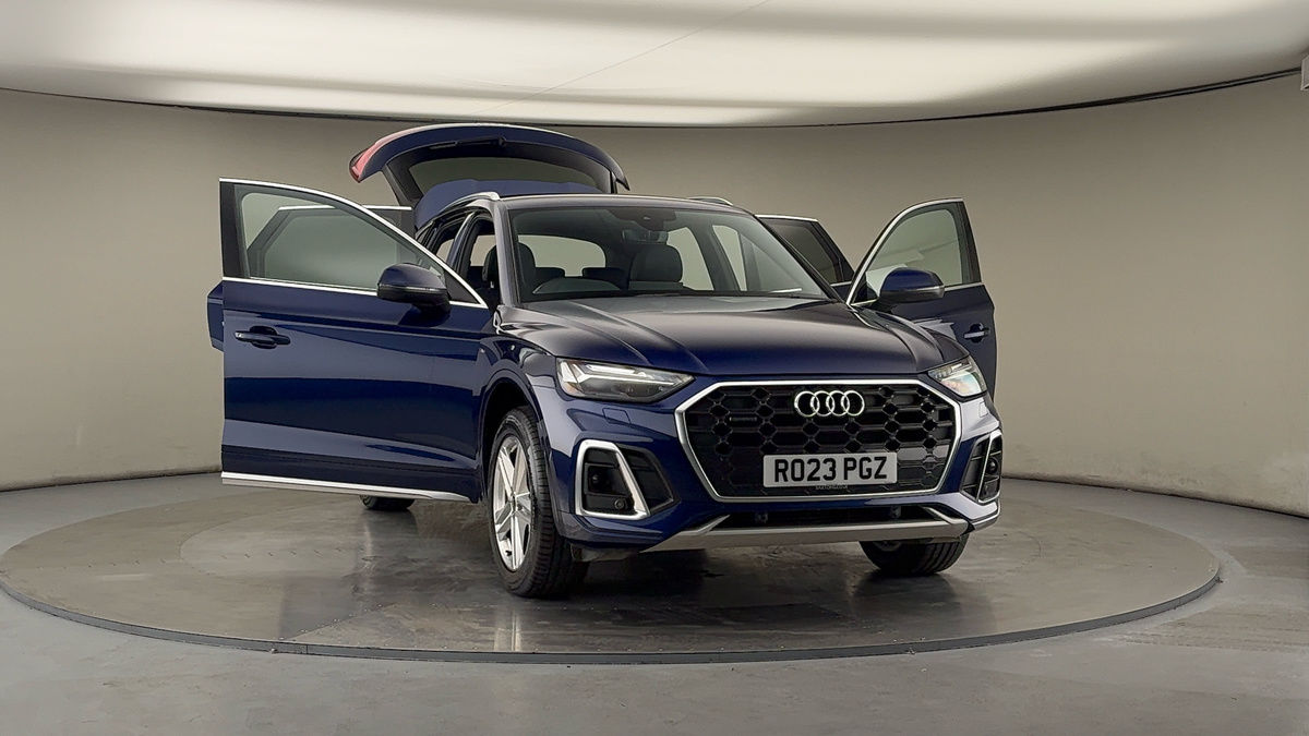 More views of Audi Q5