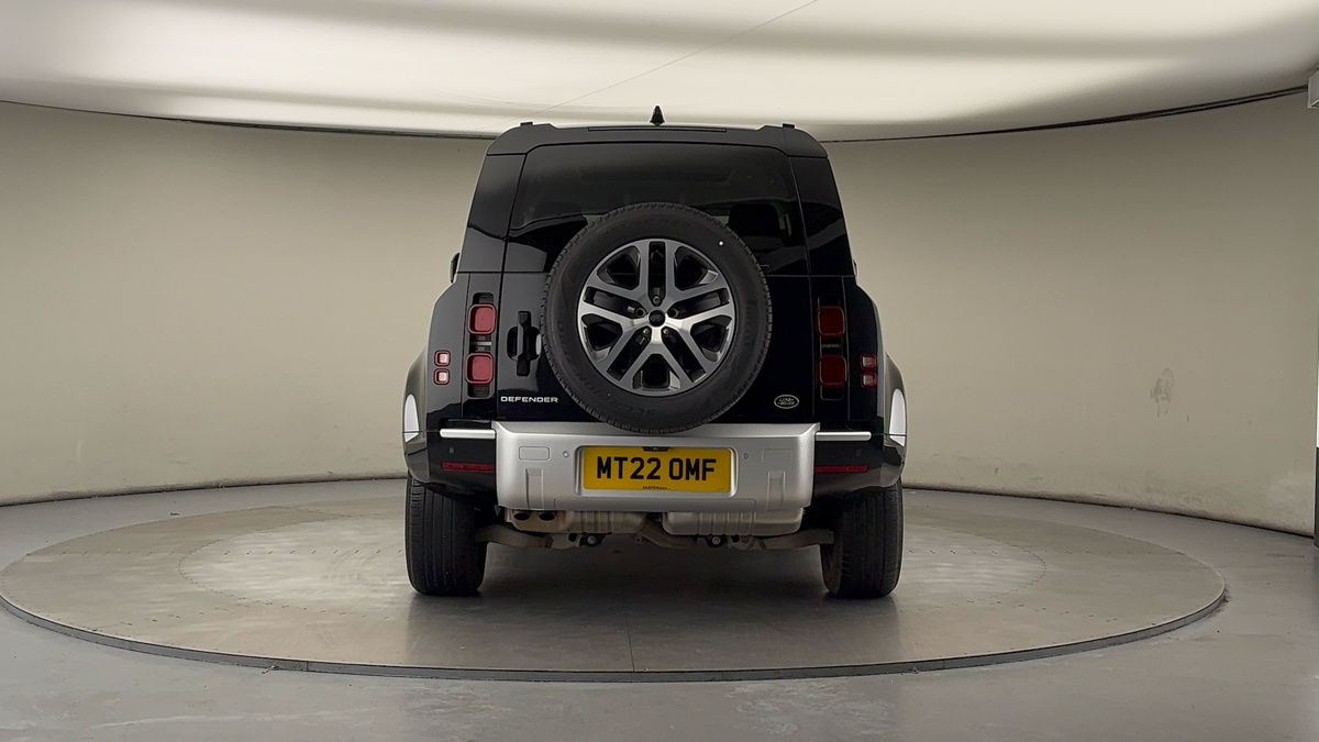 Land Rover Defender 110 Image 4