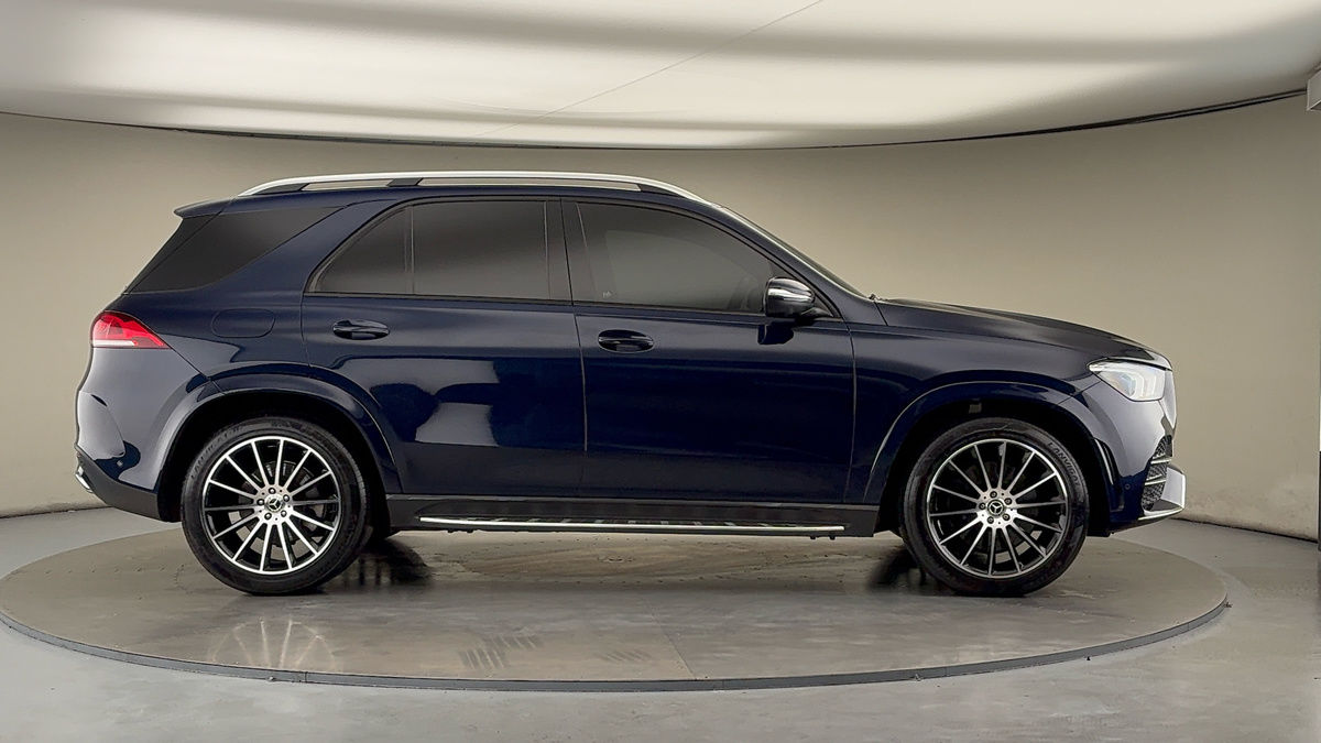 Mercedes-Benz GLE Image 16