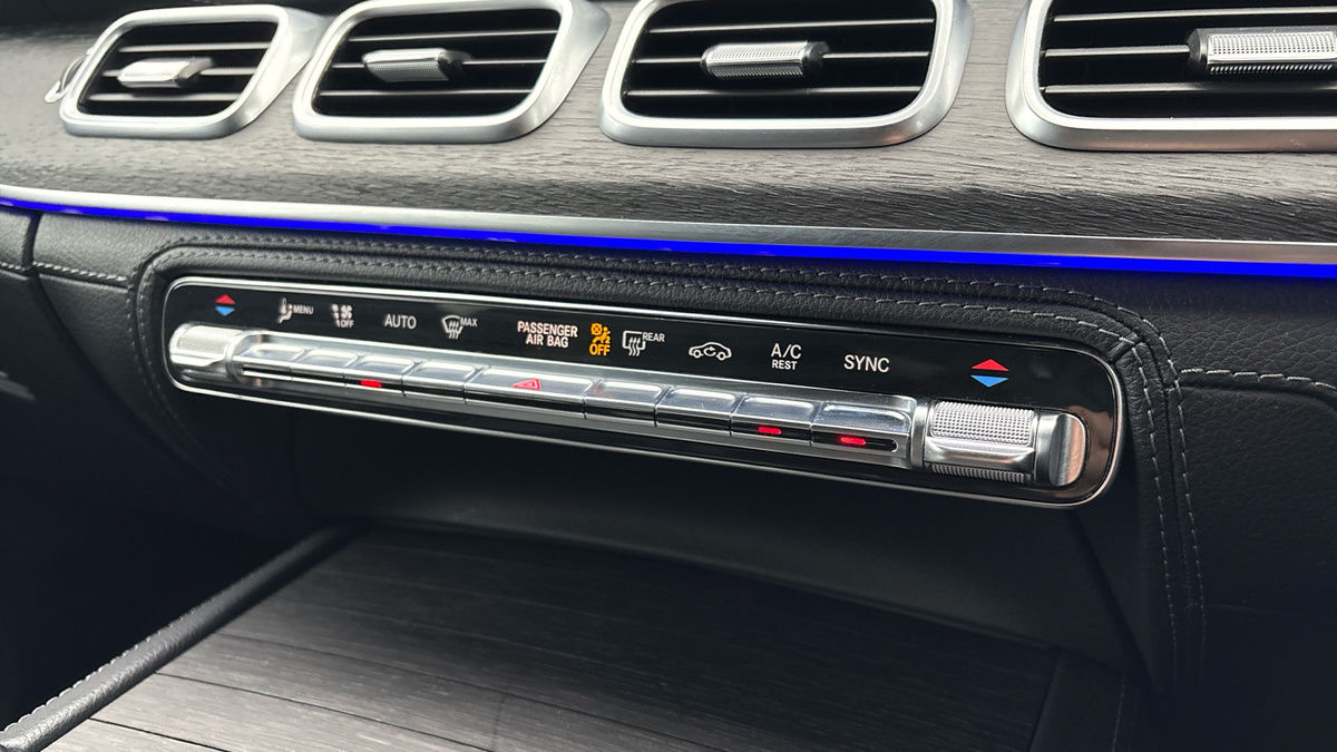 Mercedes-Benz GLE Image 25