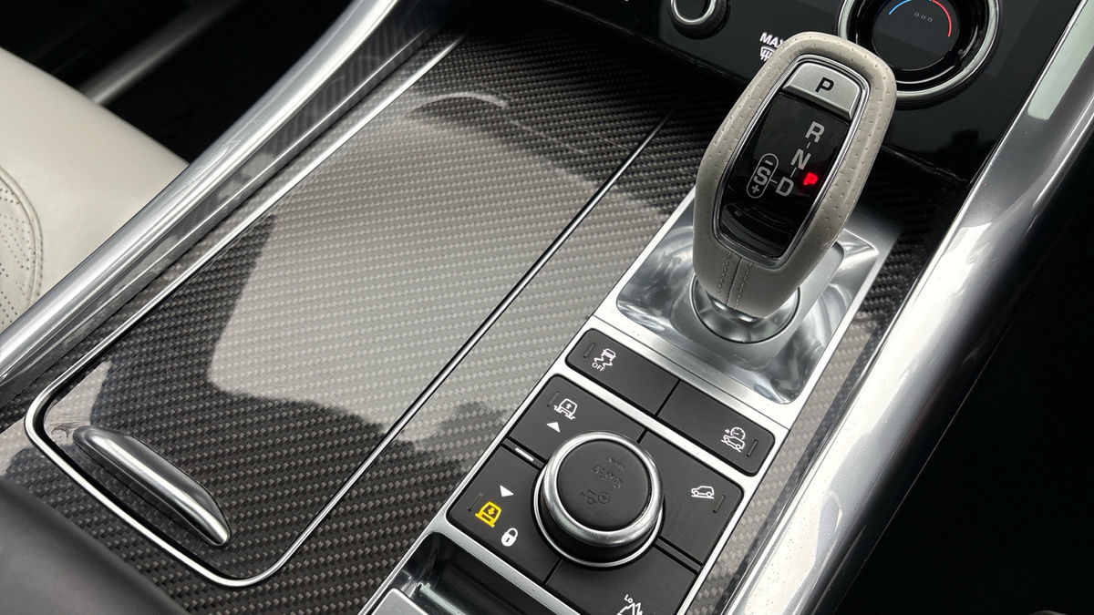 Land Rover Range Rover Sport Image 28