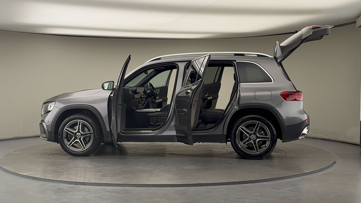 More views of Mercedes-Benz GLB