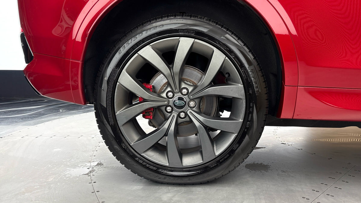 Land Rover Discovery Sport Image 10