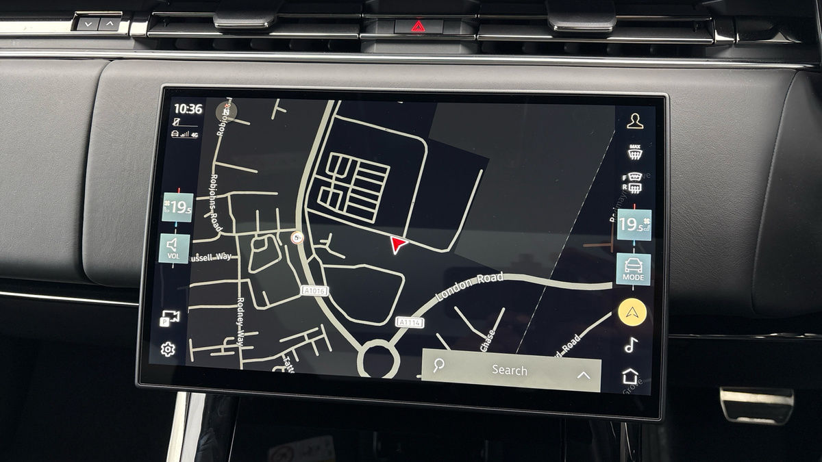 Land Rover Range Rover Sport Image 17