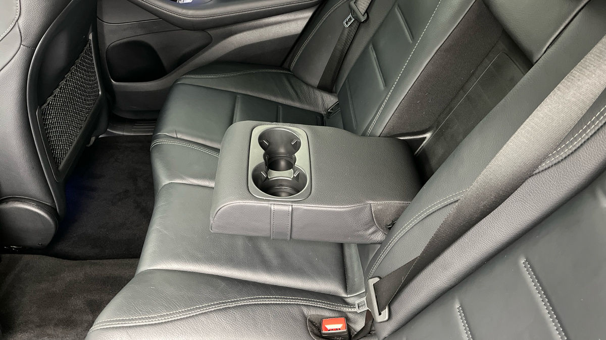 Mercedes-Benz GLE Image 9