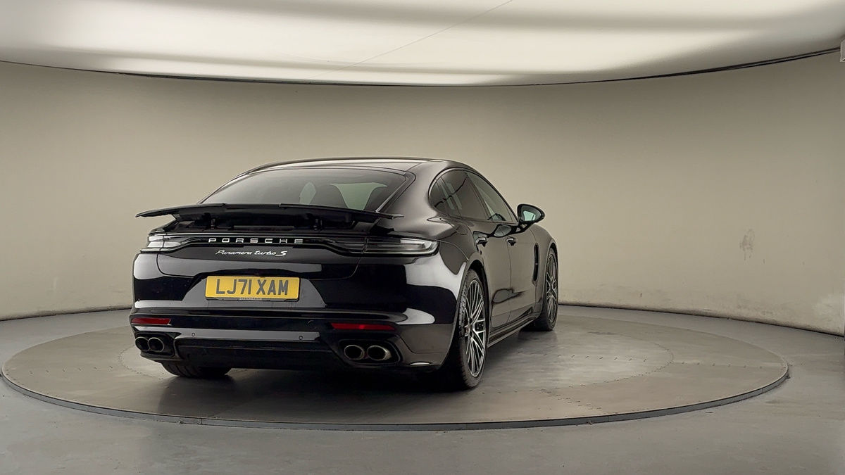 More views of Porsche Panamera