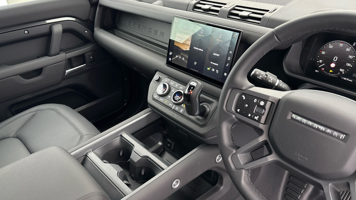 Land Rover Defender 90 Urban Image 18