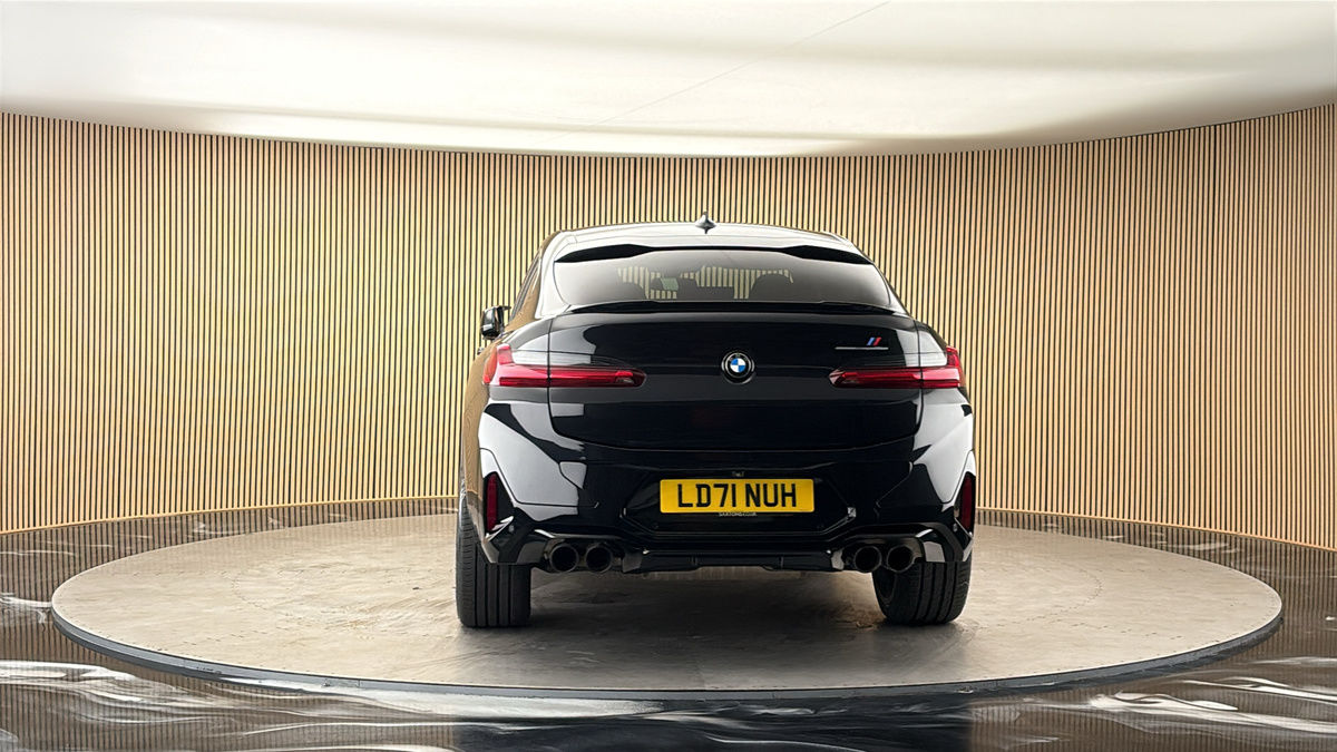 More views of BMW X4 M