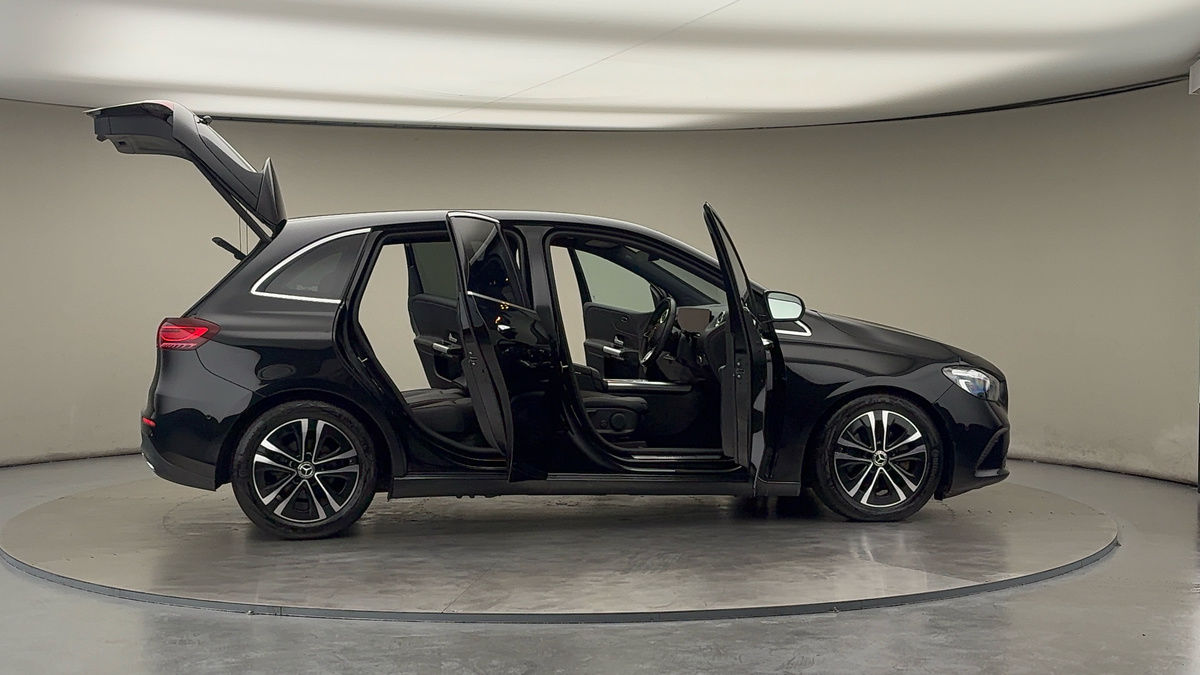 More views of Mercedes-Benz B Class