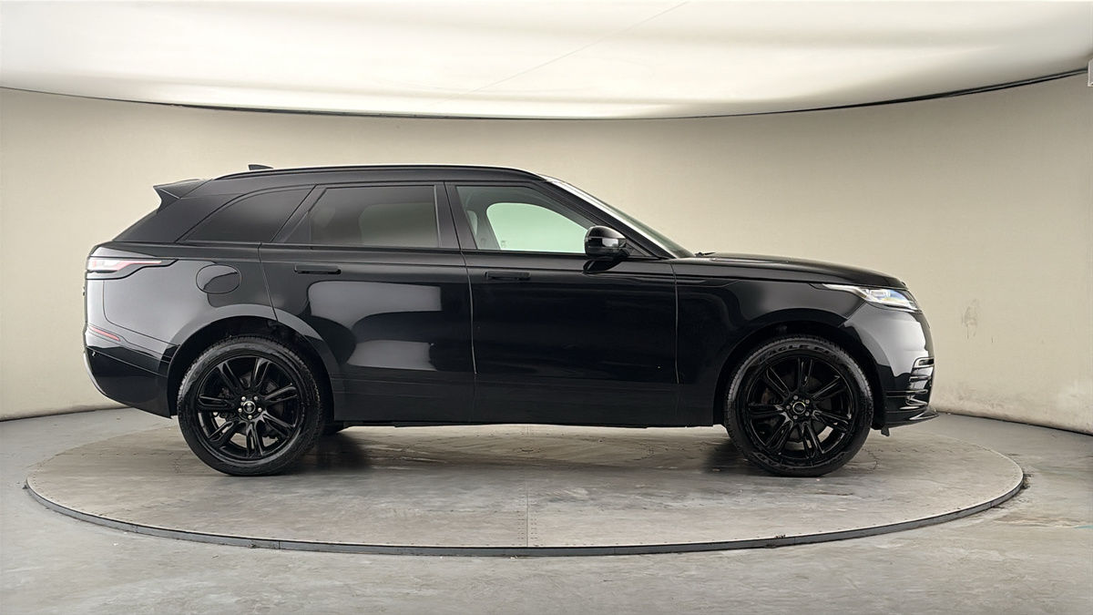 More views of Land Rover Range Rover Velar