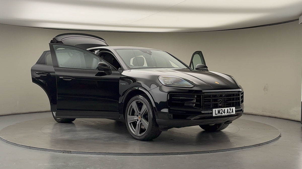 More views of Porsche Cayenne