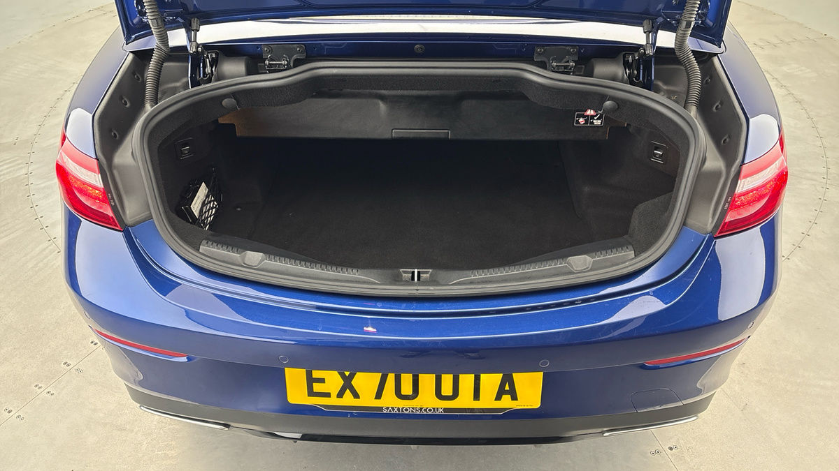 Mercedes-Benz E Class Image 11