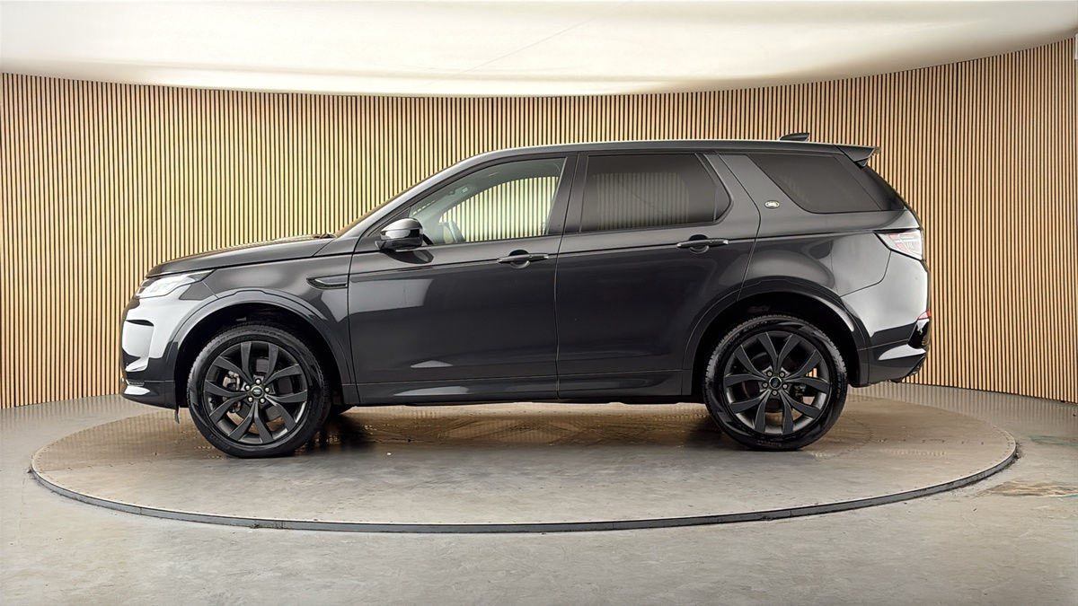 Land Rover Discovery Sport Image 15